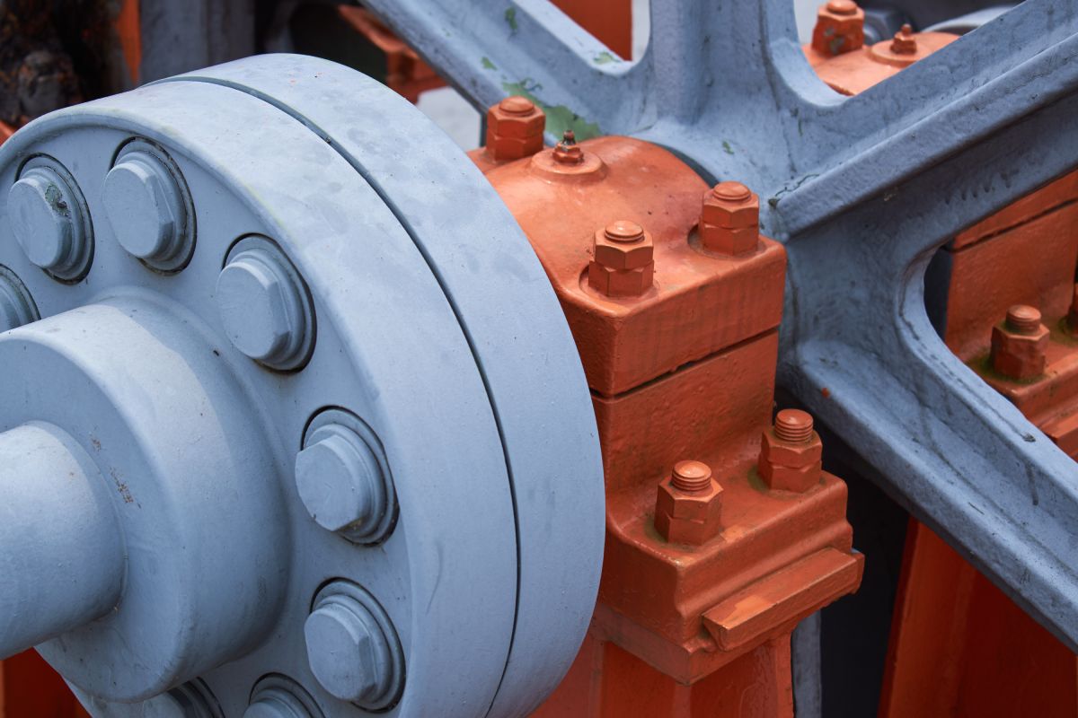 industrial b8 bolts used on flanges